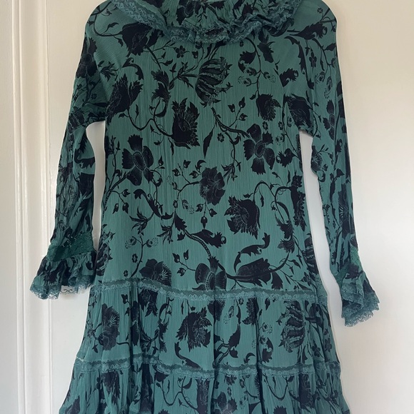 Florence Balducci Ruffle V-nick Tunic Dress - Picture 4 of 6